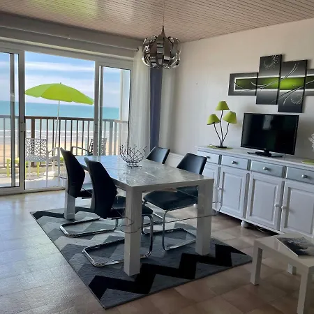 Orphe A Apartment